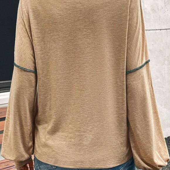 B331 Four Leaf Clover Exposed Stitching Colorblock V Neck Long Sleeve Top - Picture 3 of 4